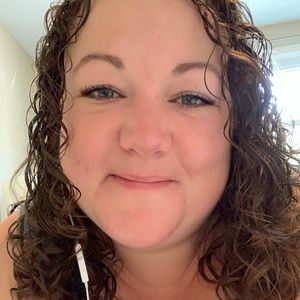 Meet your Posher, Brenna